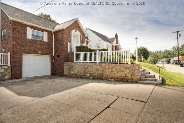 224 Dutch Road, Charleston, WV 25302