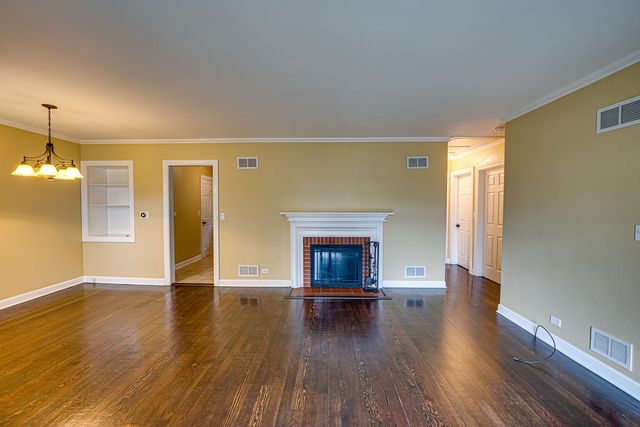706 Michigan Street, Wheaton, IL 60187