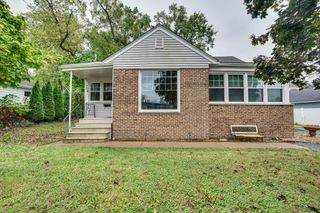 706 Michigan Street, Wheaton, IL 60187