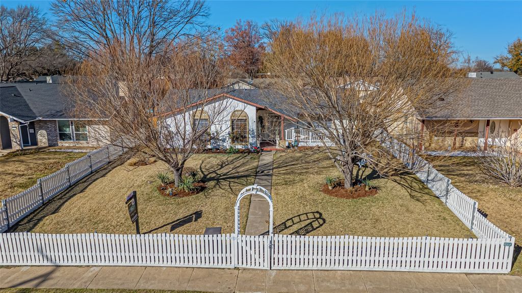 2309 Homestead Place, Garland, TX 75044