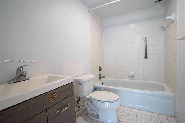 600 Three Islands Blvd 316, Hallandale Beach, FL 33009