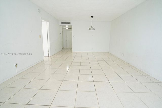 600 Three Islands Blvd 316, Hallandale Beach, FL 33009