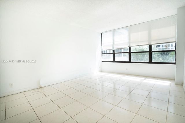 600 Three Islands Blvd 316, Hallandale Beach, FL 33009