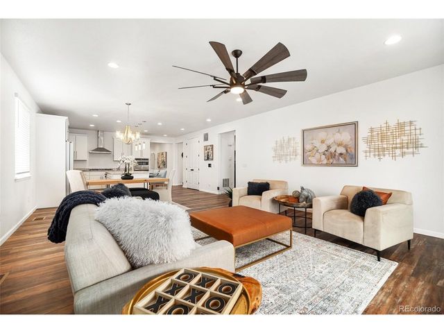24777 E Alamo Pl, Aurora, CO 80016