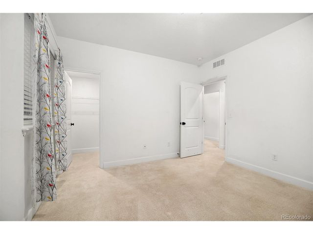 24777 E Alamo Pl, Aurora, CO 80016