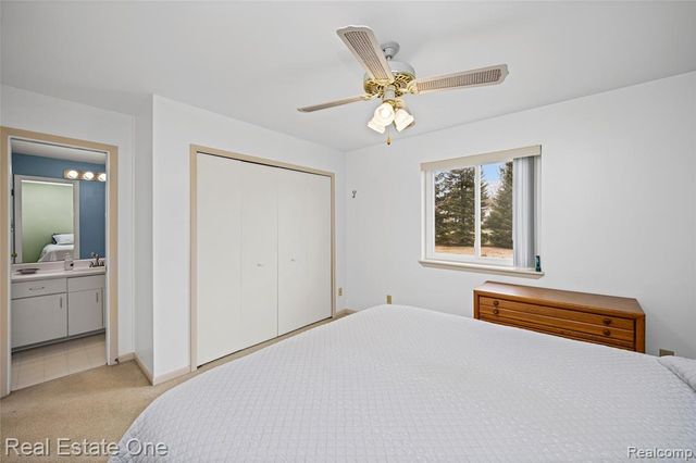 6335 Stonehearth Pass, Grand Blanc, MI 48439