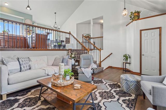 16390 S Blake Street, Olathe, KS 66062