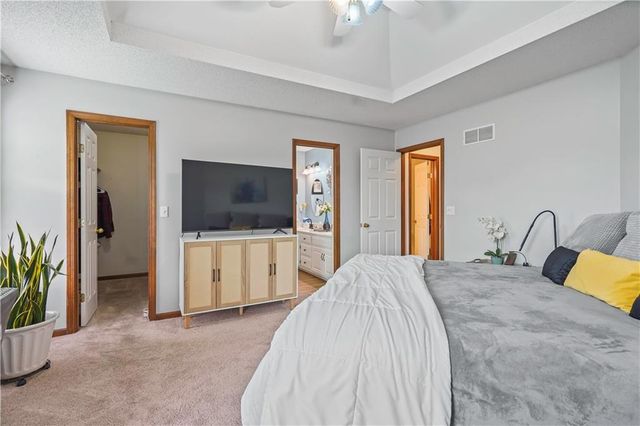 16390 S Blake Street, Olathe, KS 66062