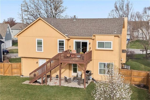 16390 S Blake Street, Olathe, KS 66062