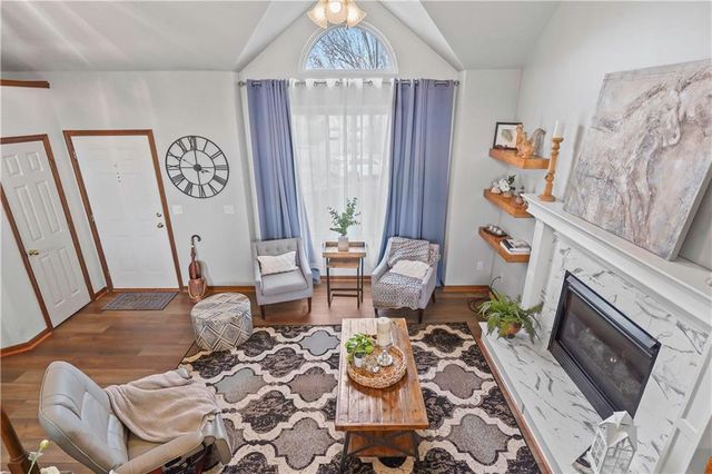 16390 S Blake Street, Olathe, KS 66062