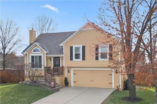 16390 S Blake Street, Olathe, KS 66062