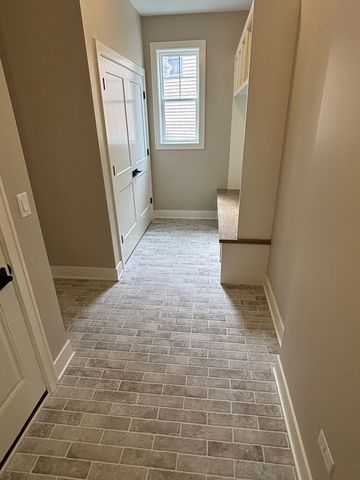 601 Sheffield Circle, Sugar Grove, IL 60554
