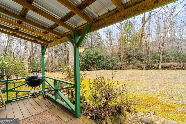 102 Hideaway Cove, Hayesville, NC 28904