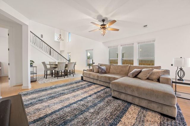 117 Dycus BND, Liberty Hill, TX 78642
