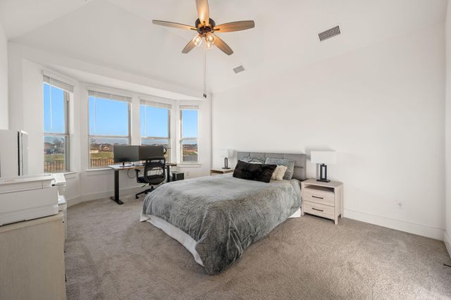117 Dycus BND, Liberty Hill, TX 78642