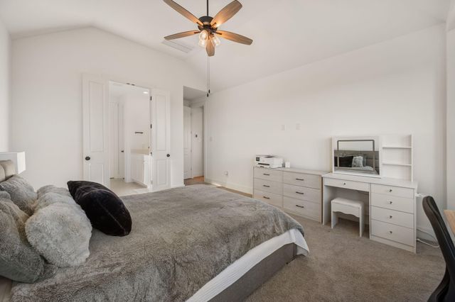 117 Dycus BND, Liberty Hill, TX 78642