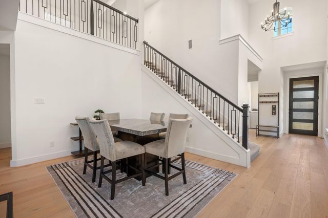 117 Dycus BND, Liberty Hill, TX 78642