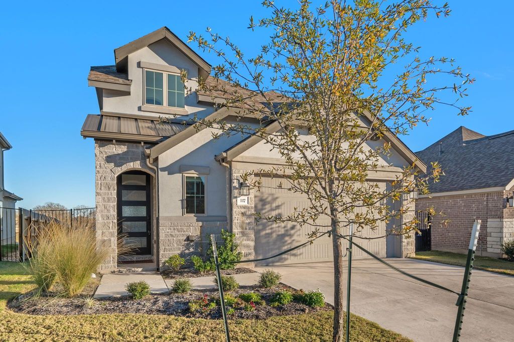 117 Dycus BND, Liberty Hill, TX 78642