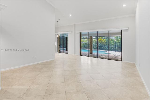 11028 SW 77th Ct Cir, Pinecrest, FL 33156