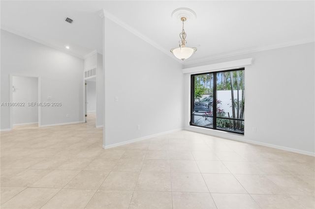 11028 SW 77th Ct Cir, Pinecrest, FL 33156