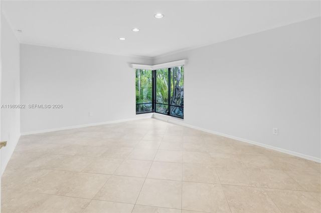 11028 SW 77th Ct Cir, Pinecrest, FL 33156