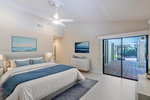 11028 SW 77th Ct Cir, Pinecrest, FL 33156