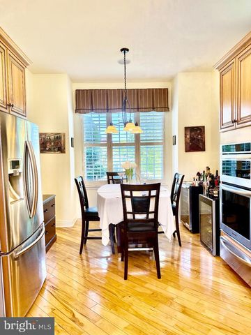 195 ROOSEVELT DR, Yardley, PA 19067