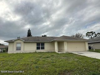 1492 Glencove Avenue NW, Palm Bay, FL 32907