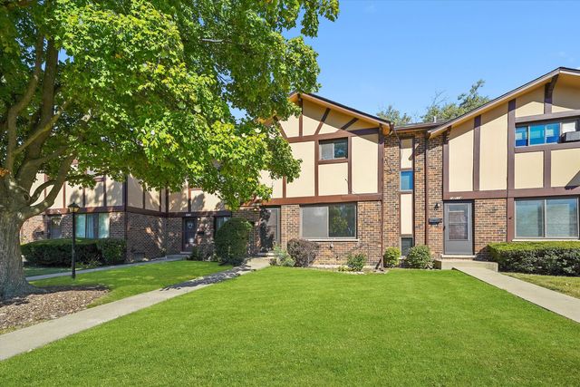 18W118 14th Street, Villa Park, IL 60181