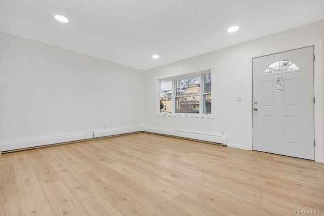 54 5th Street, Ronkonkoma, NY 11779