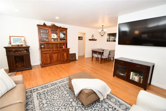5206 Torrance Boulevard, Torrance, CA 90503