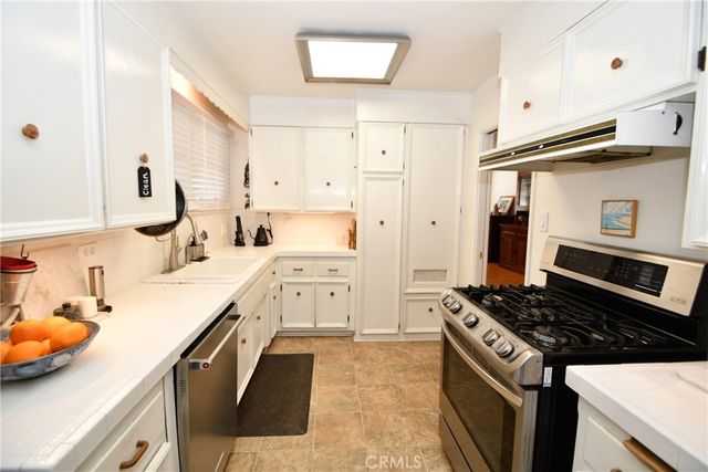 5206 Torrance Boulevard, Torrance, CA 90503