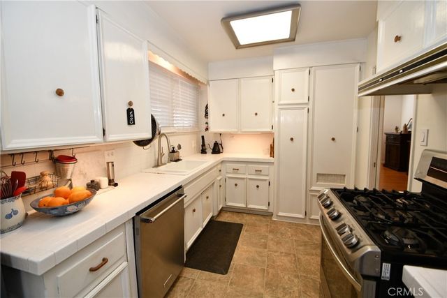 5206 Torrance Boulevard, Torrance, CA 90503