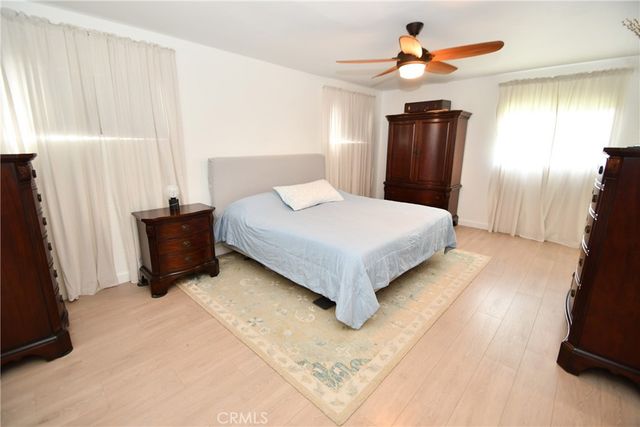 5206 Torrance Boulevard, Torrance, CA 90503