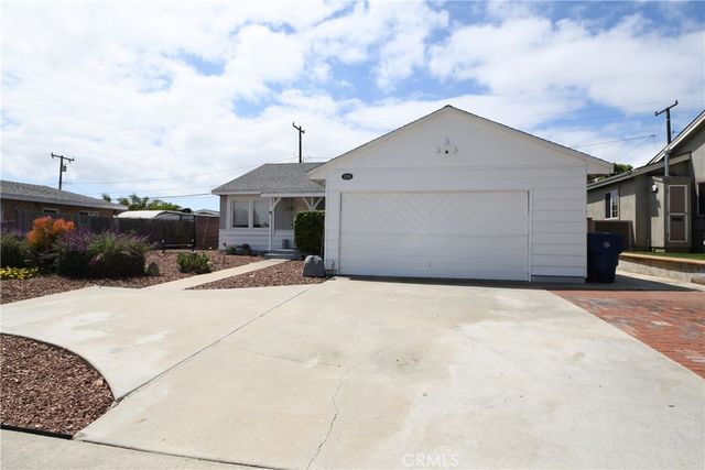 5206 Torrance Boulevard, Torrance, CA 90503