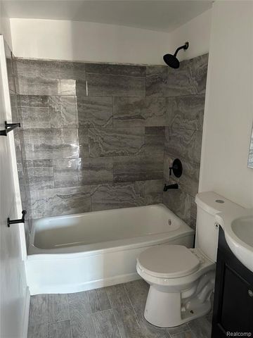 13500 Heyden Street, Detroit, MI 48223