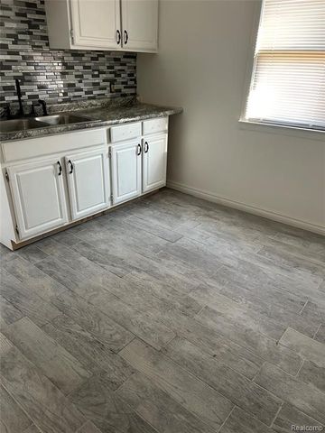 13500 Heyden Street, Detroit, MI 48223