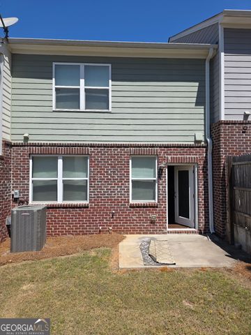 1610 Larkspur Trail, Conyers, GA 30012