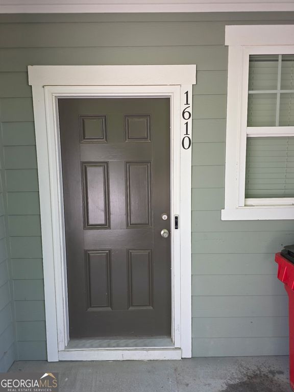 1610 Larkspur Trail, Conyers, GA 30012