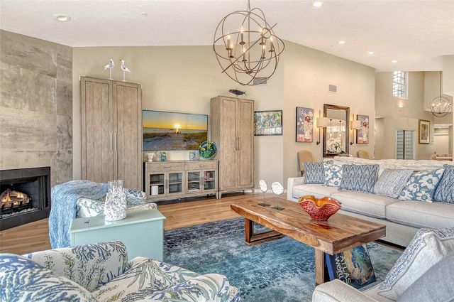 3427 WINDING OAKS DRIVE 14, Longboat Key, FL 34228