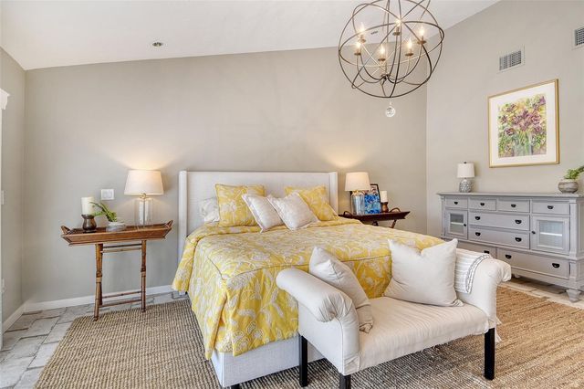 3427 WINDING OAKS DRIVE 14, Longboat Key, FL 34228