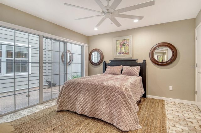 3427 WINDING OAKS DRIVE 14, Longboat Key, FL 34228