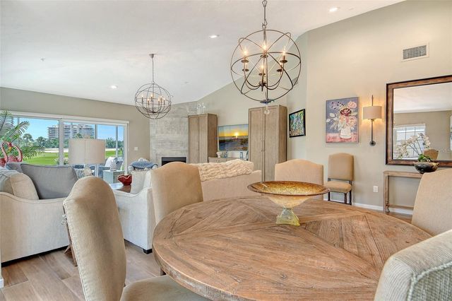 3427 WINDING OAKS DRIVE 14, Longboat Key, FL 34228