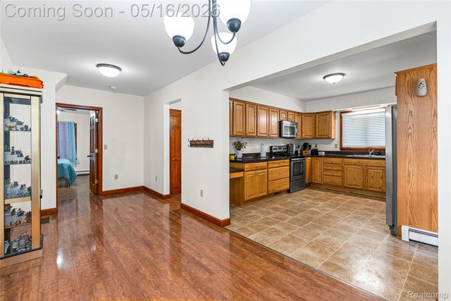 6383 Lapeer Road, Burton, MI 48509
