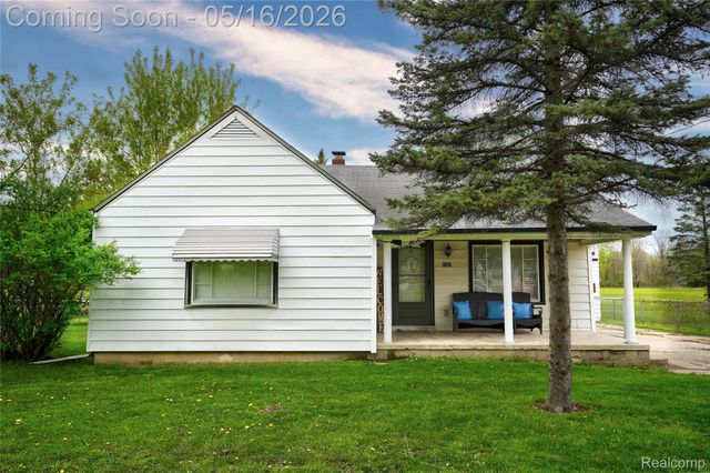 6383 Lapeer Road, Burton, MI 48509