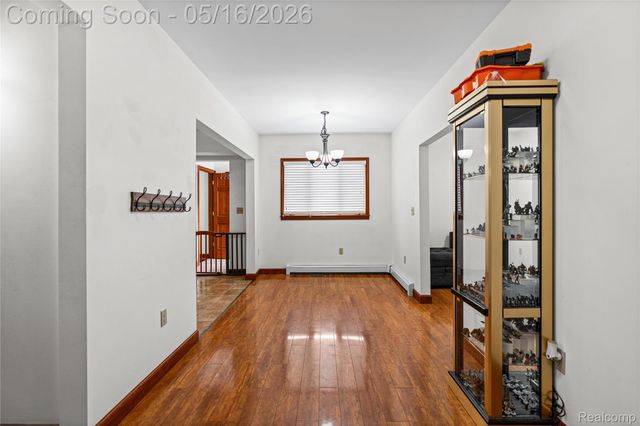 6383 Lapeer Road, Burton, MI 48509