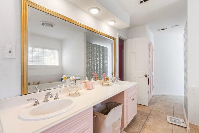 2214 Deer Valley Drive, Spring, TX 77373