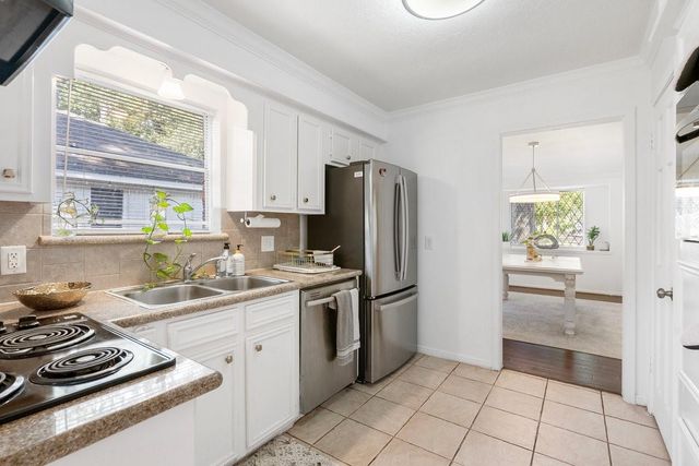 2214 Deer Valley Drive, Spring, TX 77373