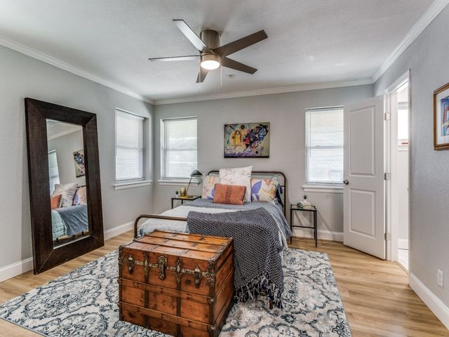 2323 Van Cleave Drive, Dallas, TX 75216