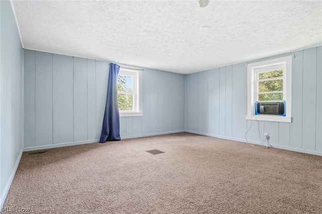 1476 Kracker Street NW, Massillon, OH 44646